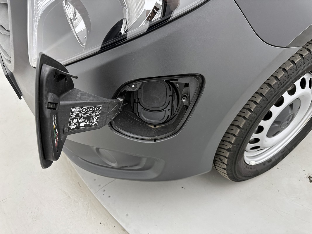 Mercedes-Benz eVito