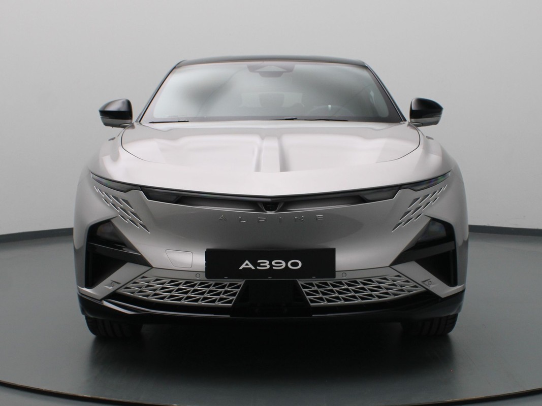 Alpine A390