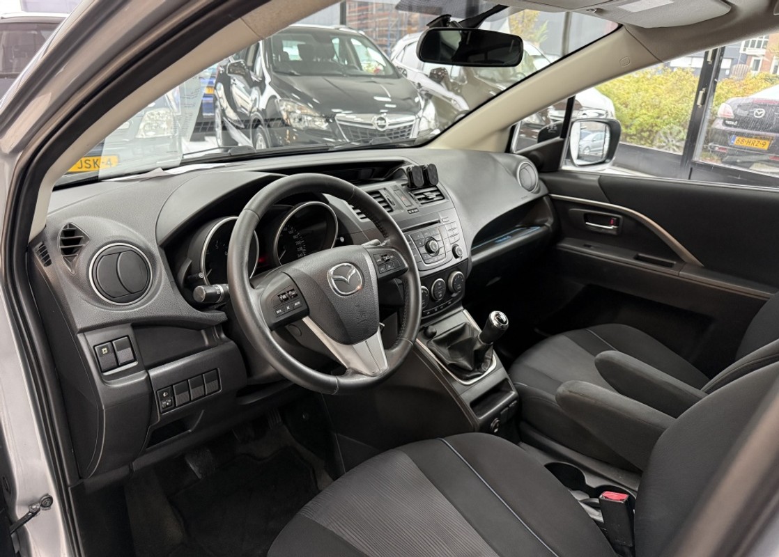 Mazda 5