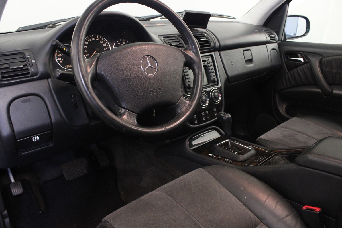 Mercedes-Benz M-Klasse