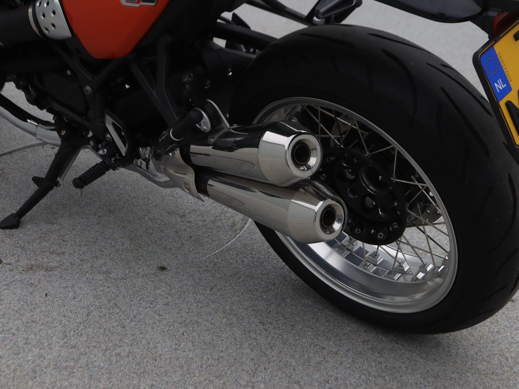 BMW R 12
