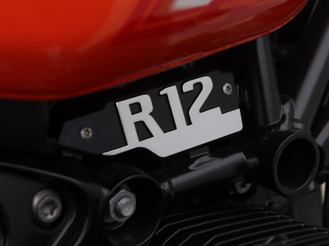 BMW R 12