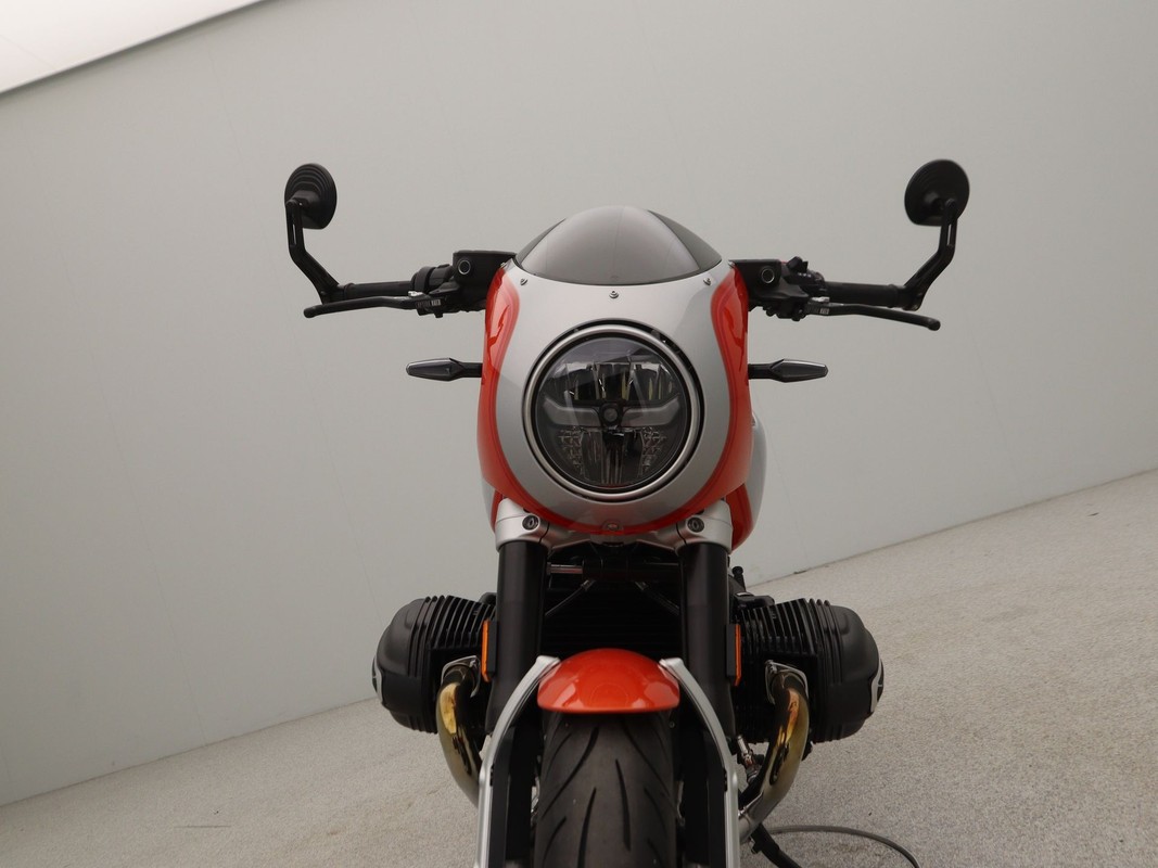 BMW R 12