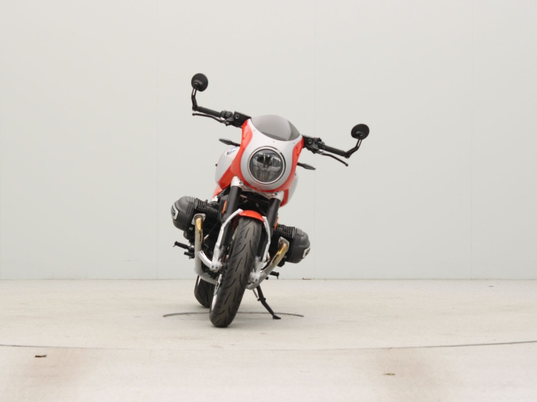 BMW R 12