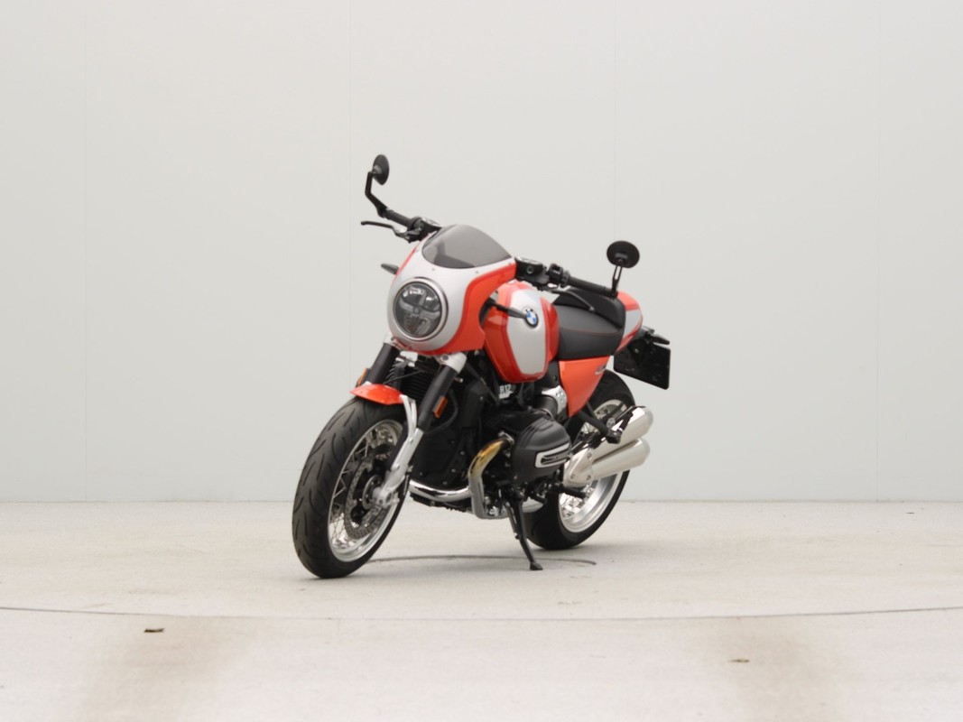 BMW R 12
