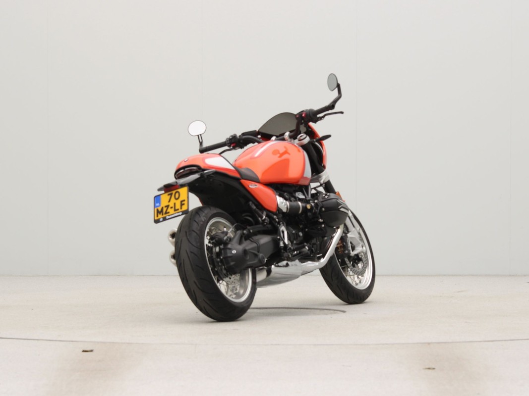 BMW R 12