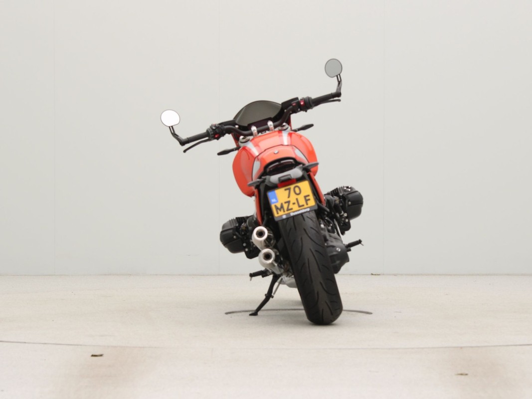 BMW R 12