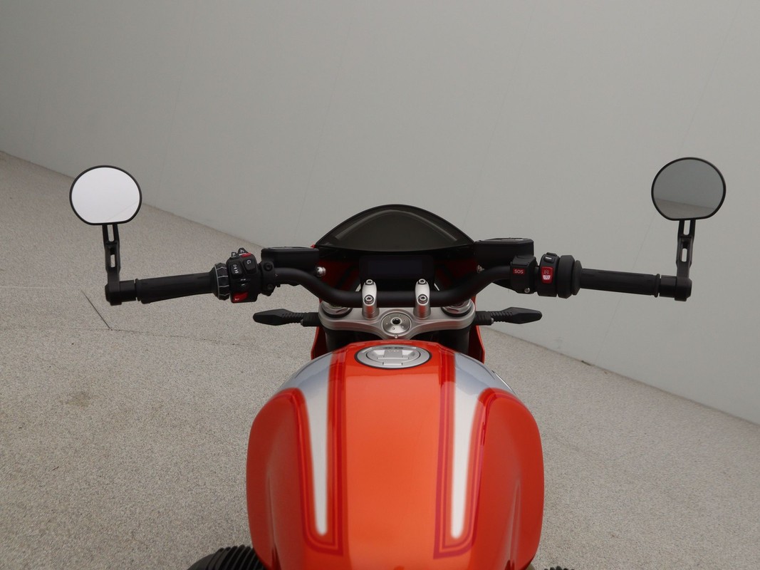 BMW R 12
