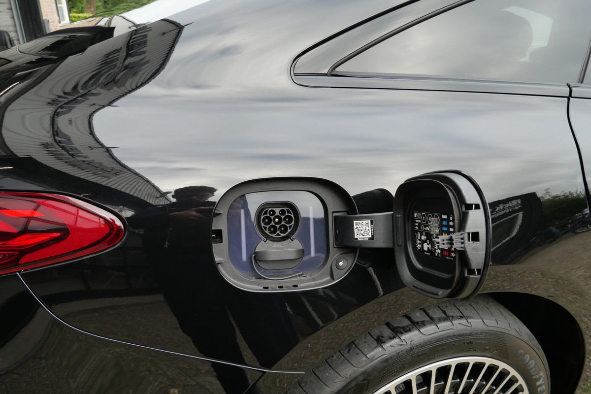 Mercedes-Benz EQS