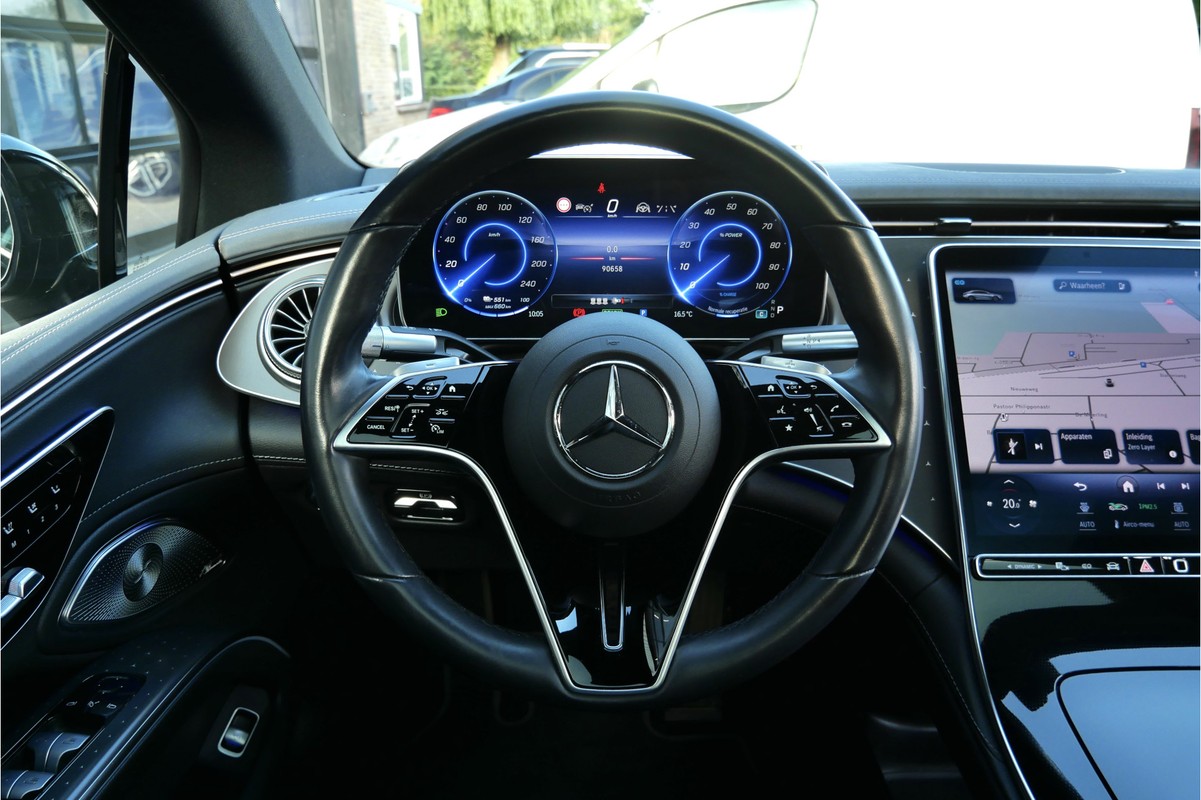 Mercedes-Benz EQS