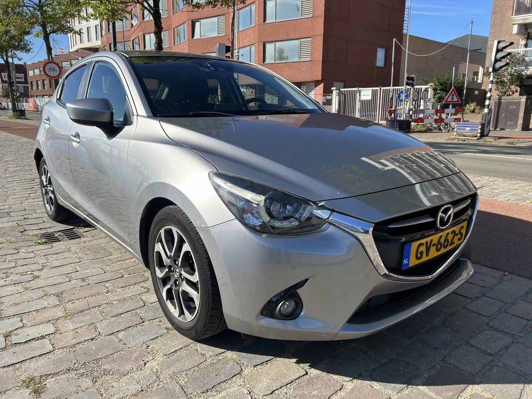 Mazda 2