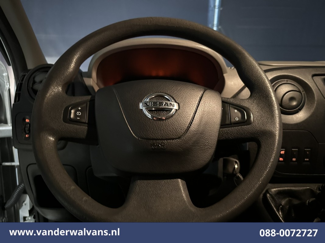 Nissan NV400