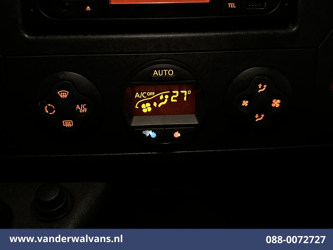 Nissan NV400
