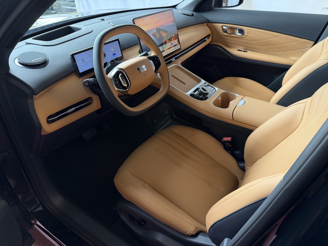 Geely Starray EM-i