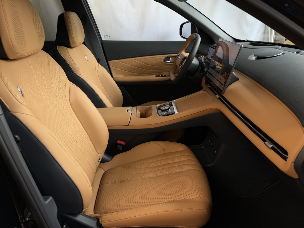 Geely Starray EM-i