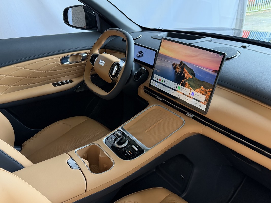Geely Starray EM-i