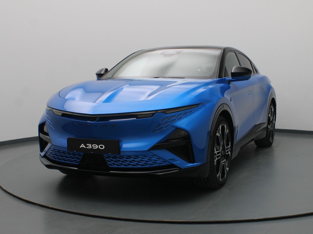 Alpine A390
