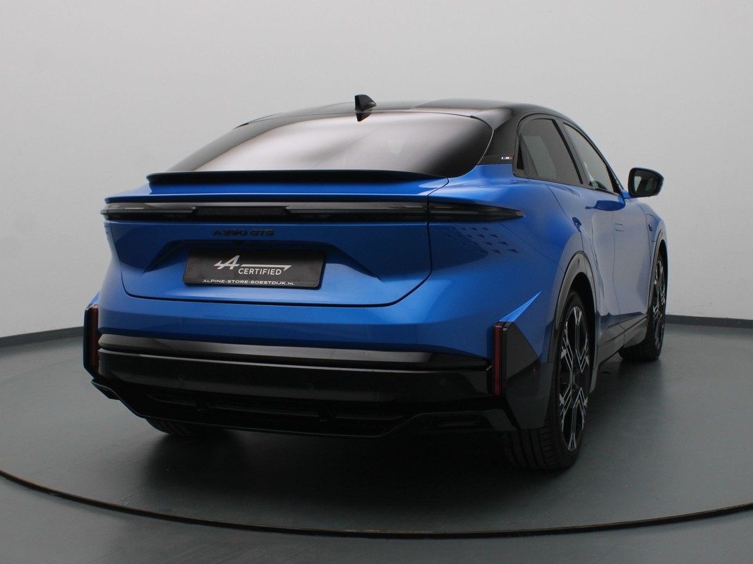 Alpine A390
