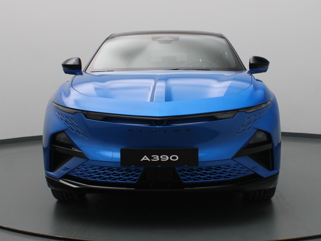 Alpine A390