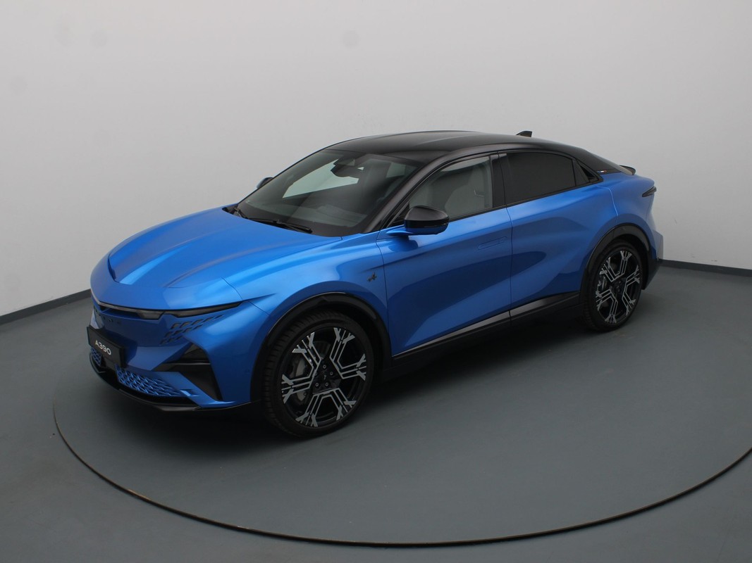 Alpine A390