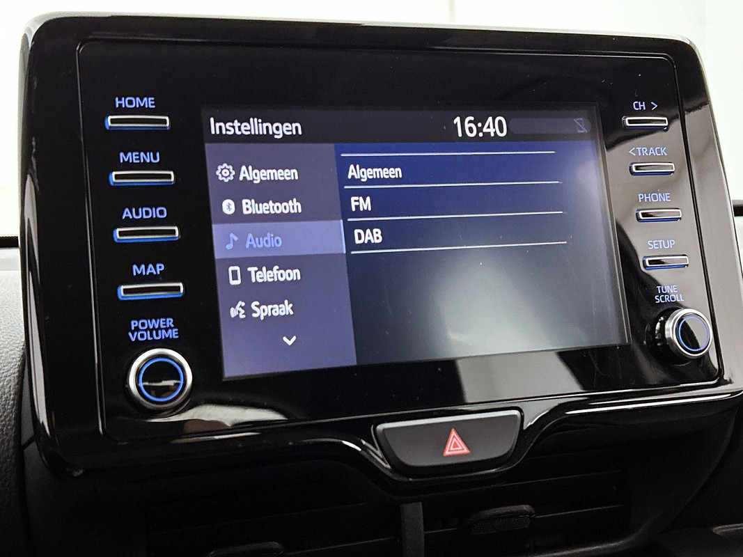 Mazda 2 Hybrid