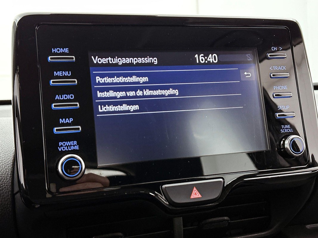 Mazda 2 Hybrid