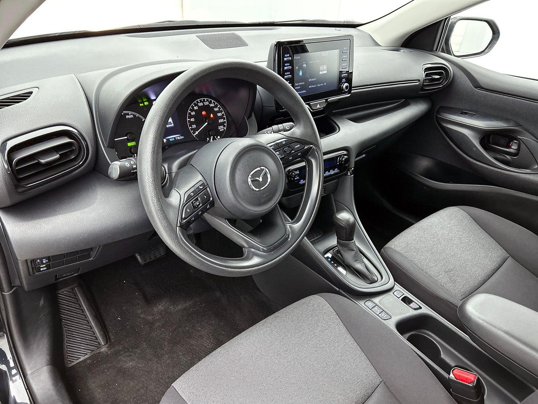 Mazda 2 Hybrid