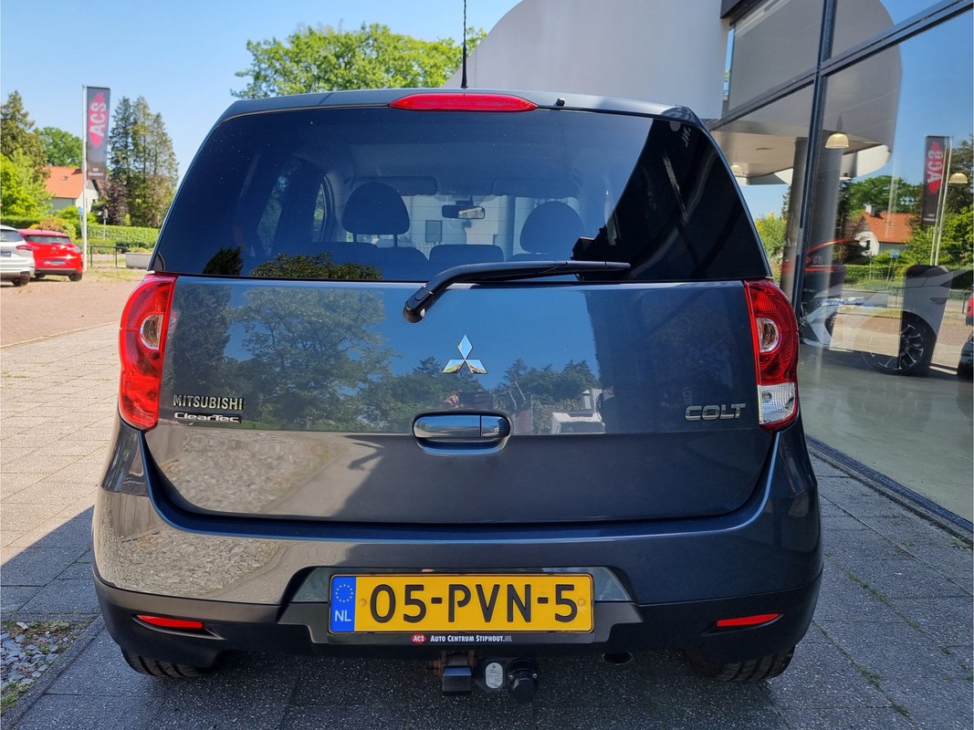 Mitsubishi Colt