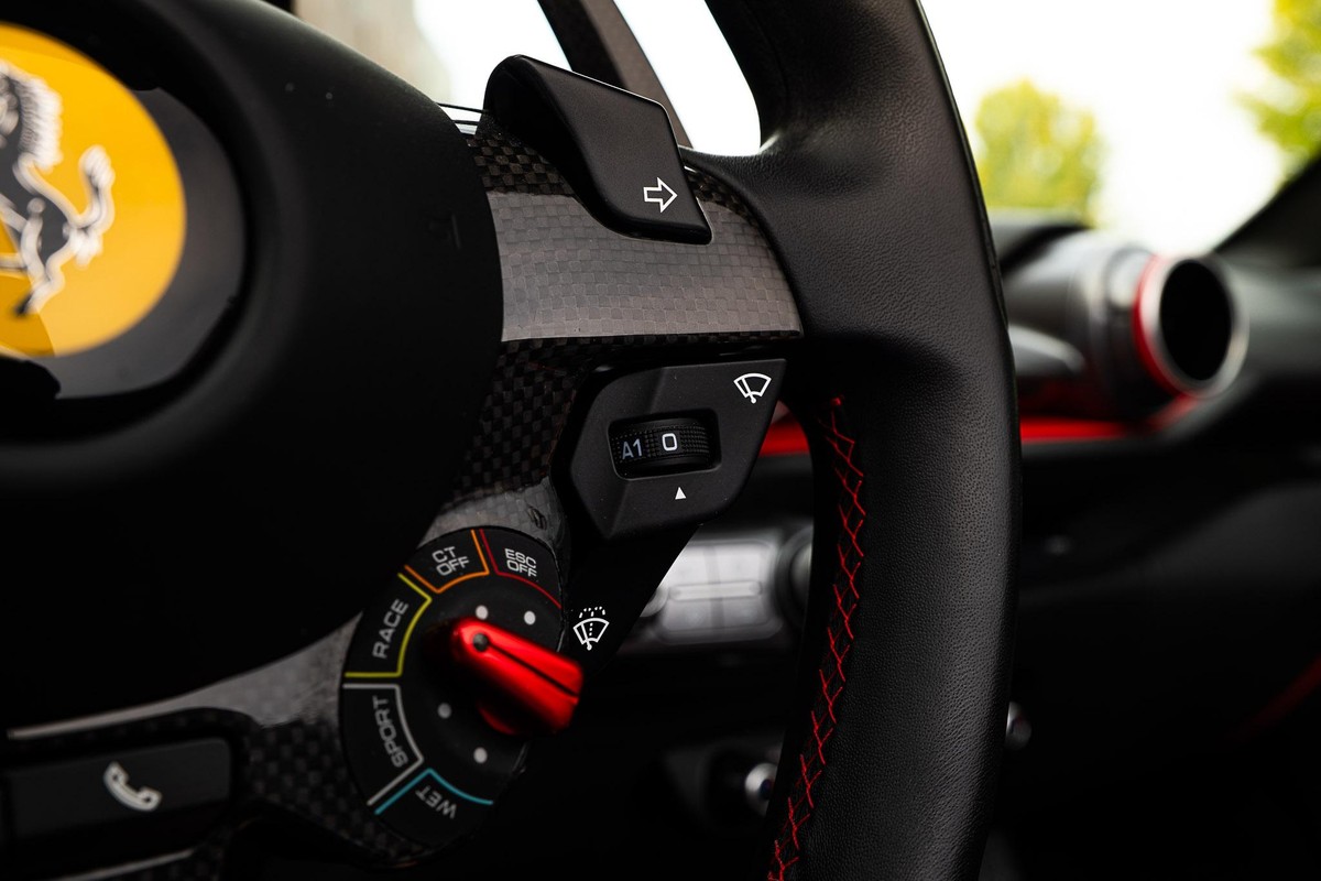 Ferrari 812 GTS