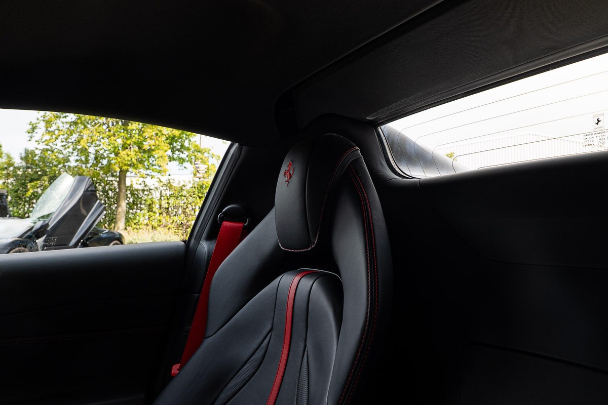 Ferrari 812 GTS