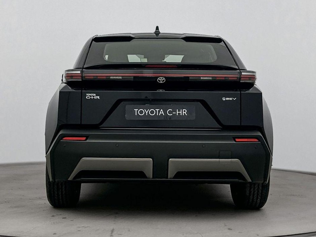 Toyota C-HR+