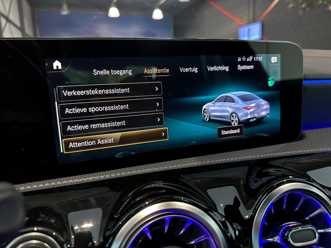 Mercedes-Benz CLA