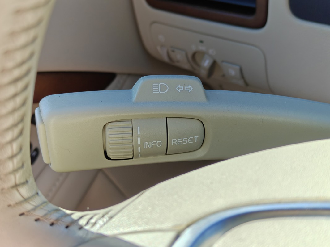 Volvo S80
