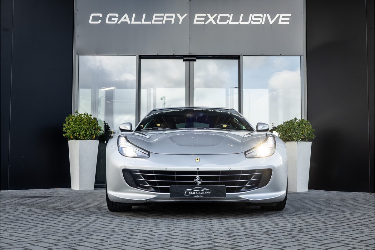 Ferrari GTC4Lusso