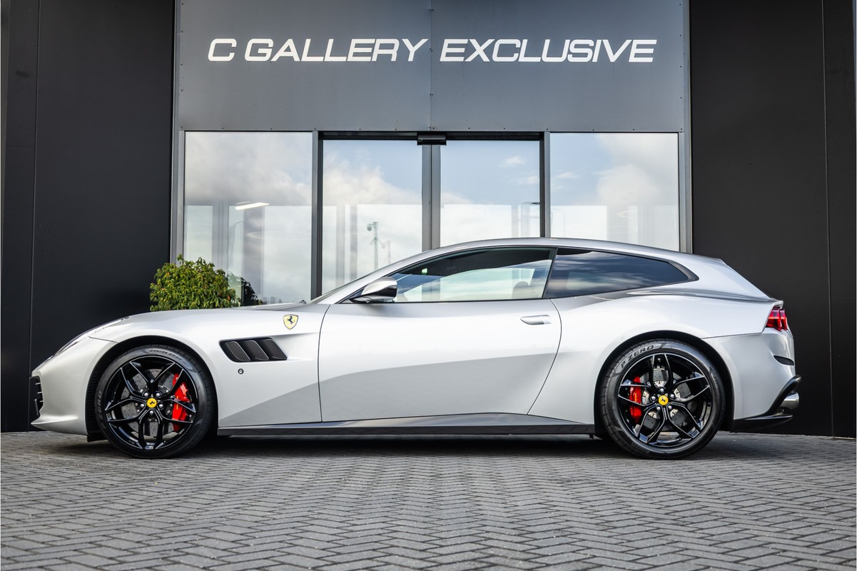 Ferrari GTC4Lusso