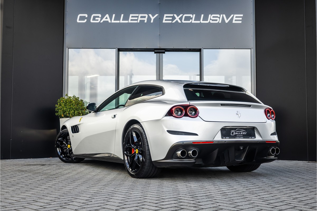 Ferrari GTC4Lusso