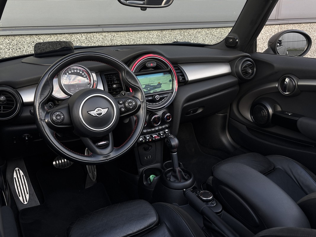 MINI Cooper Cabrio