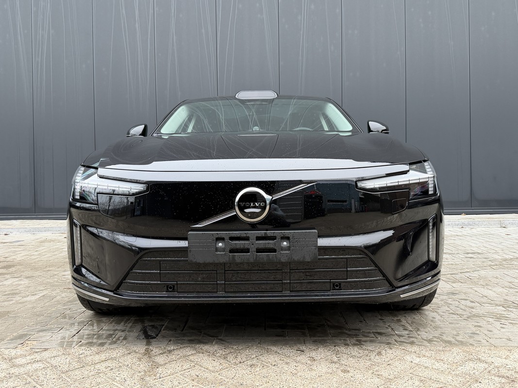 Volvo ES90