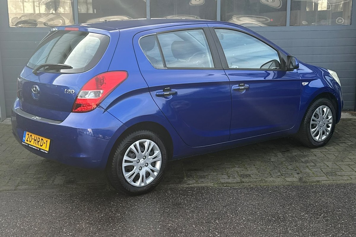 Hyundai i20