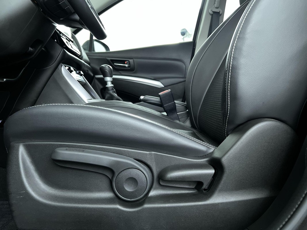 Suzuki S-Cross