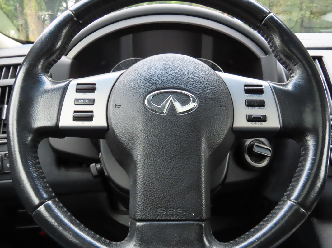 Infiniti FX