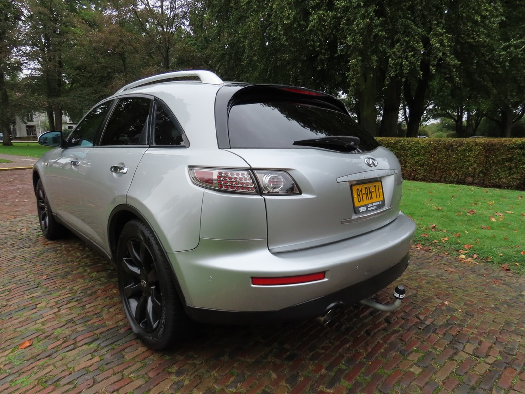 Infiniti FX