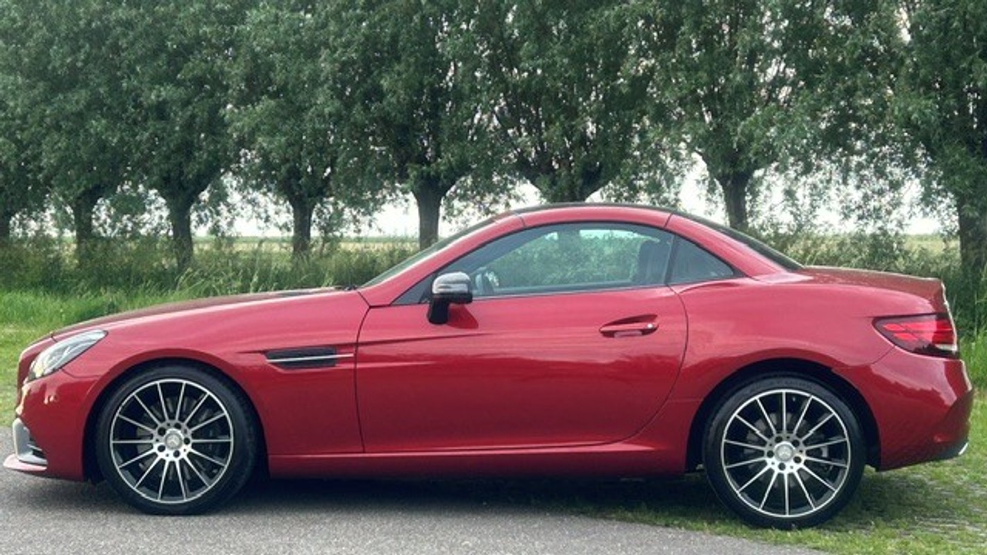 Mercedes-Benz SLC