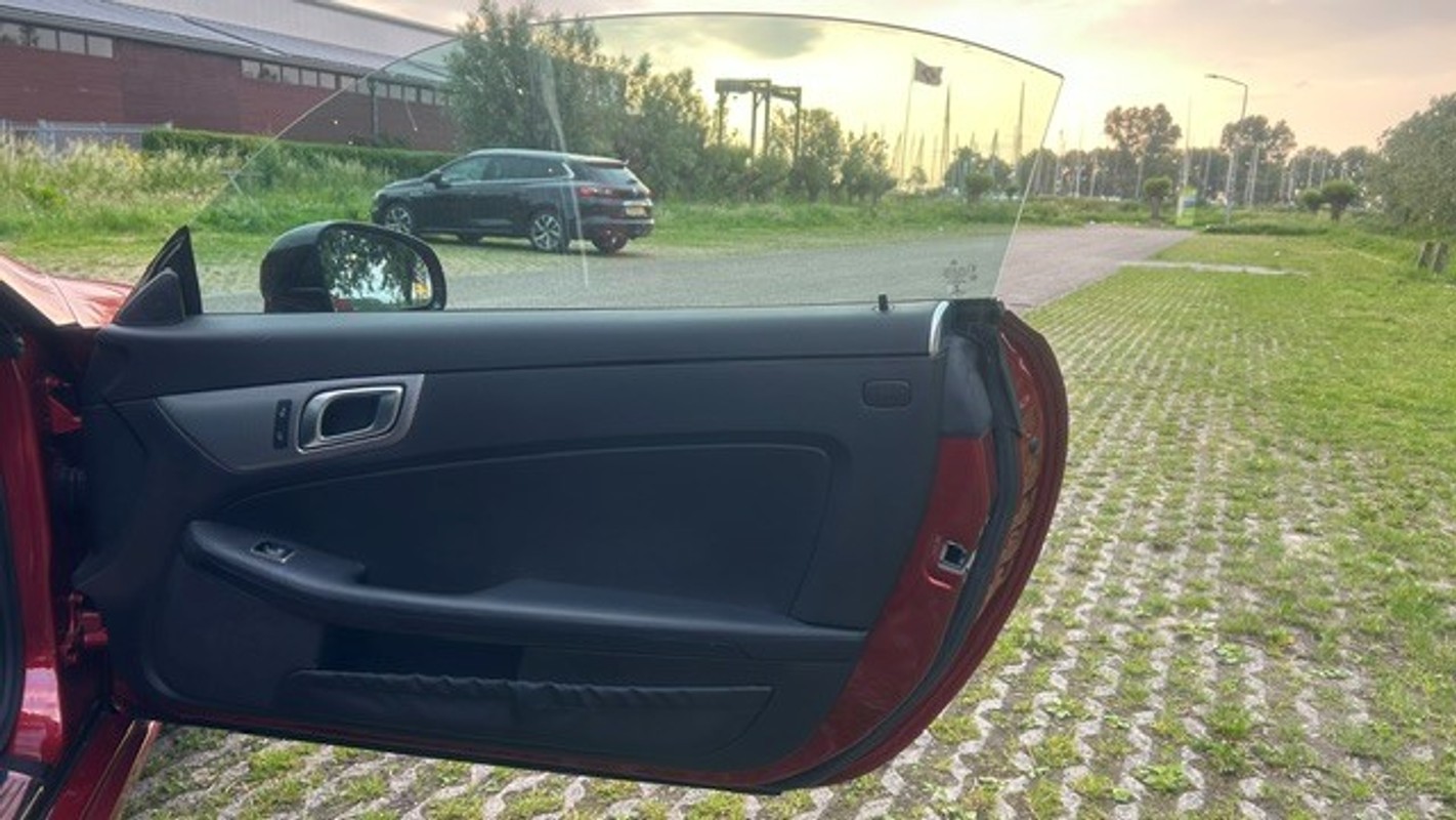 Mercedes-Benz SLC