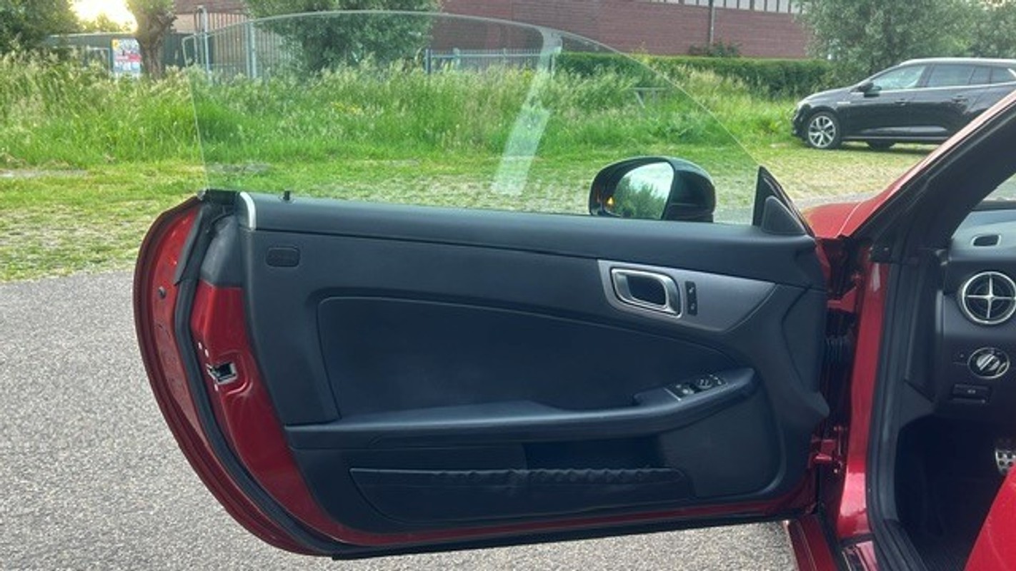 Mercedes-Benz SLC