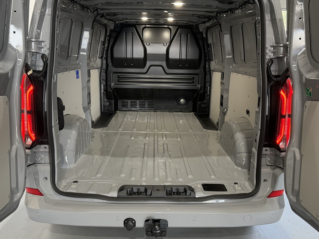 Ford E-Transit Custom