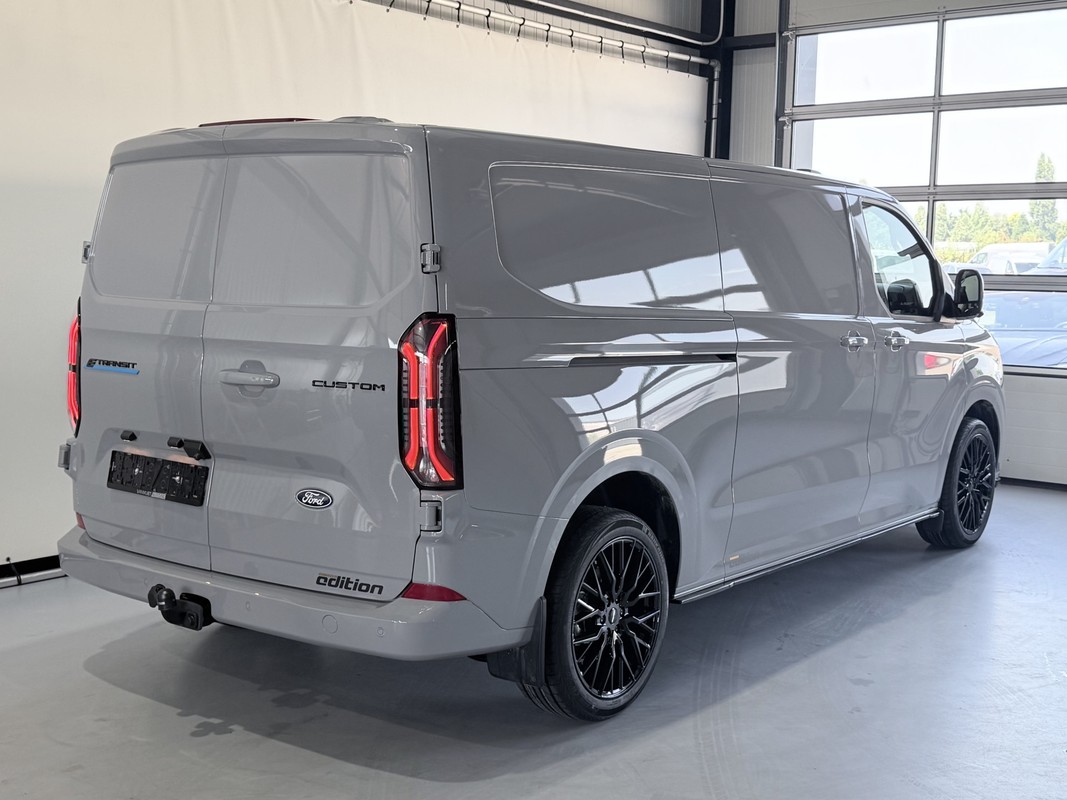 Ford E-Transit Custom