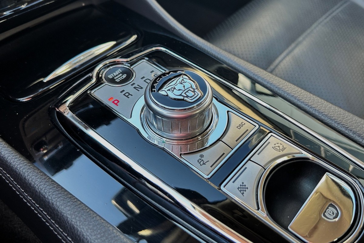 Jaguar XK
