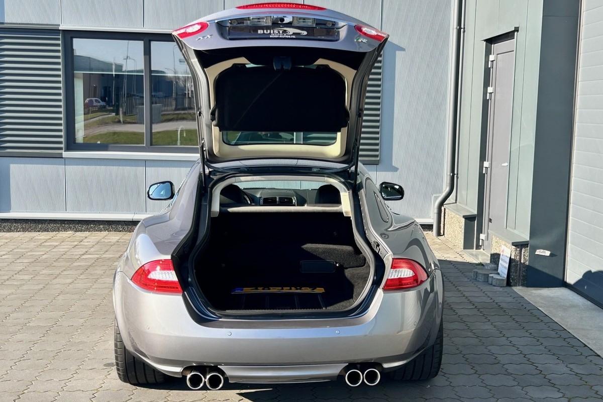 Jaguar XK