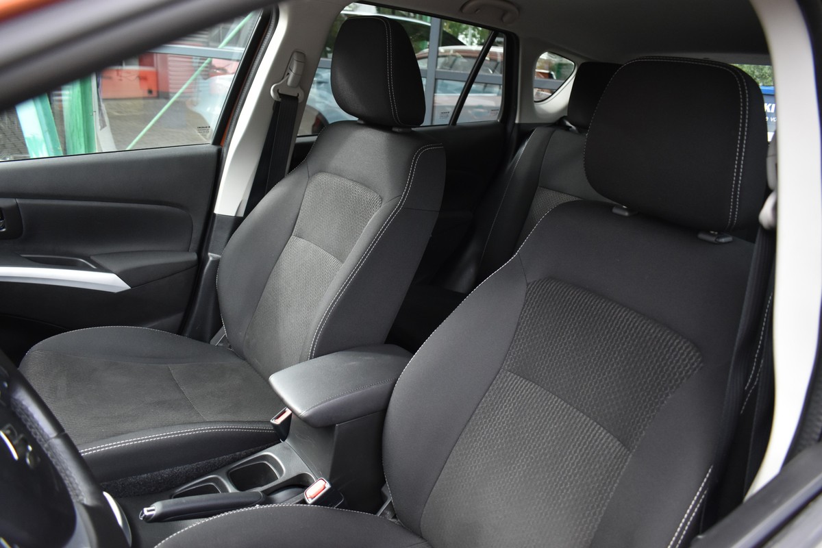 Suzuki S-Cross